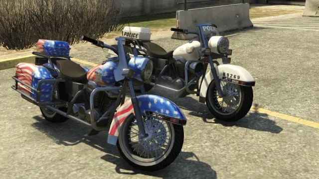 مقایسه با Police Bike - جلو (مقایسهی عقب).