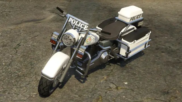 Police Bike در نسخهی اصلی GTA V. (نمای زاویه عقب)
