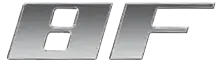 نشان 8F که روی رنگبندی Obey Stripes دیده میشود. با این حال، این نشان بهعنوان نشان خودرو استفاده نمیشود. متن 8F هم با سبک متن 9F مطابقت دارد.
