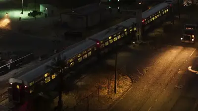 Viewliner-inspired railroad car